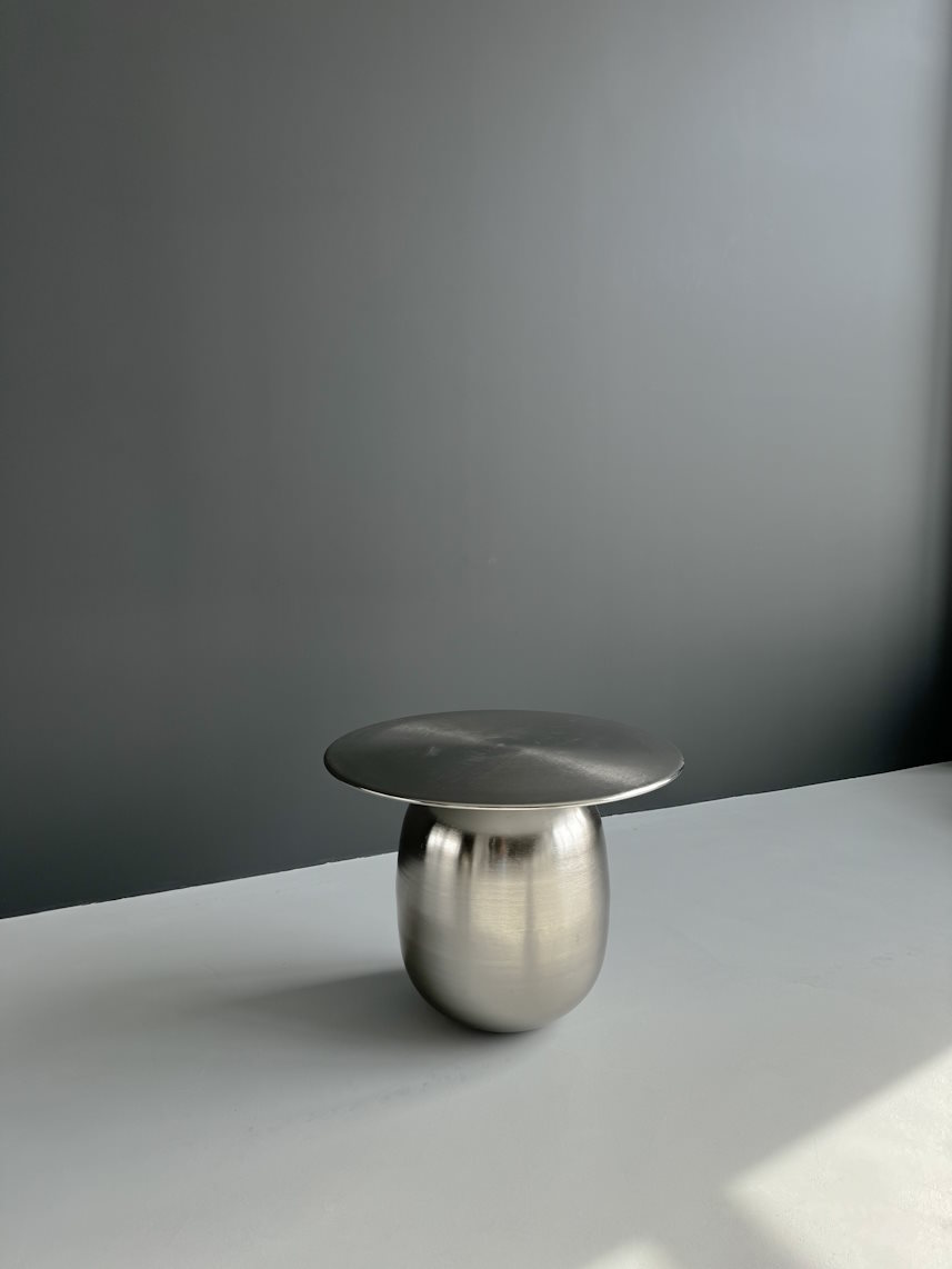 Metalinis kavos staliukas